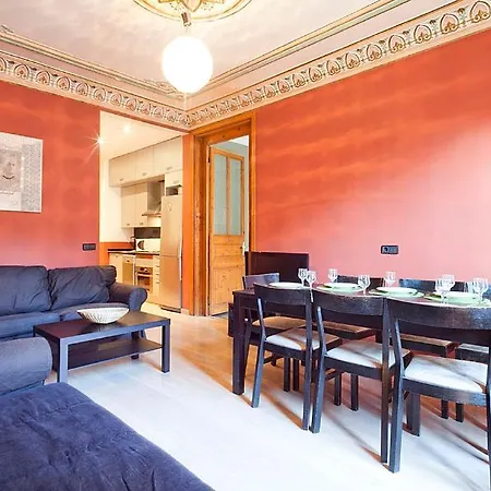 Catalunya Executive 3 Bedrooms, 3 Bathrooms Ac Wifi Apartment *