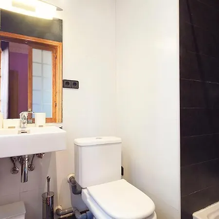 Catalunya Executive 3 Bedrooms, 3 Bathrooms Ac Wifi Apartment