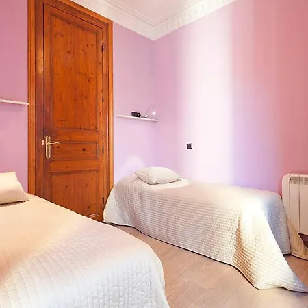 Catalunya Executive 3 Bedrooms, 3 Bathrooms Ac Wifi