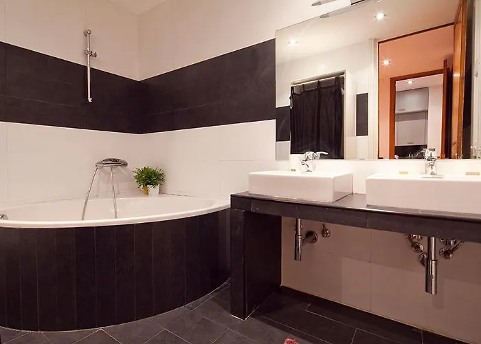 Lejlighed Catalunya Executive 3 Bedrooms, 3 Bathrooms Ac Wifi Barcelona